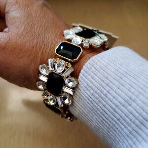 BNWT Monet Jewelry Glass Stretch Bracelet (OS) jet black / gold